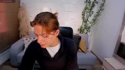 Snapshot of kassmonroe chatting on October 22, 12:18 pm kassmonroe online show from October 22, 12:18 pm