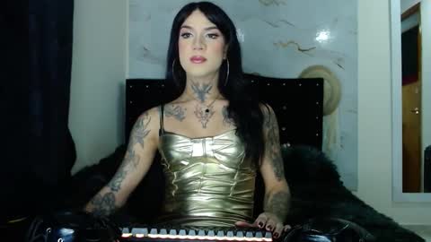 Snapshot of katherinblake chatting on October 15, 1:16 am Katherin online show from October 15, 1:16 am