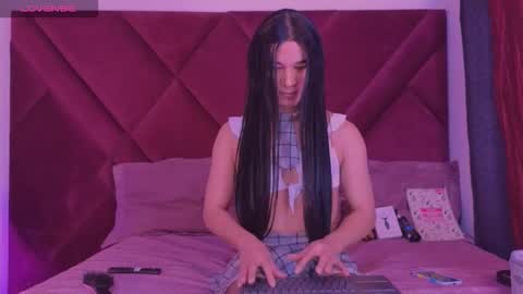 Cattleya stone online show from October 27, 4:20 am