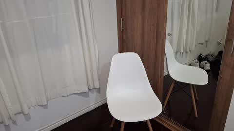 Kaylee Sims online show from April 1, 1:18 am