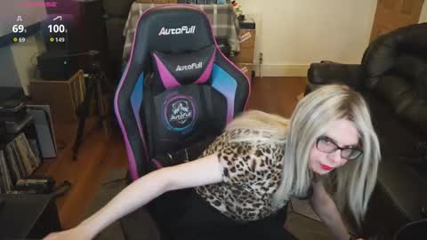 Snapshot of kelseycobalt chatting on October 11, 7:38 pm kelseycobalt online show from October 11, 7:38 pm