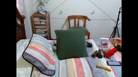 keyla_13 online show from October 31, 12:37 pm