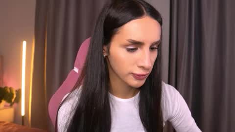 Kim Oberlin online show from November 9, 3:57 pm