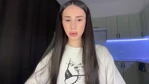 Kim Oberlin online show from March 19, 4:29 pm