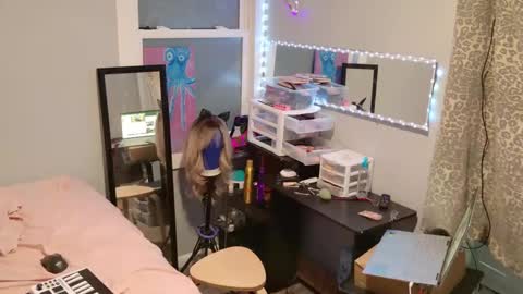 Snapshot of kirkcammerman1 chatting on February 23, 5:12 am Onya online show from February 23, 5:12 am