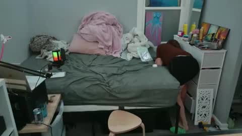 Snapshot of kirkcammerman1 chatting on October 31, 6:12 am Onya online show from October 31, 6:12 am