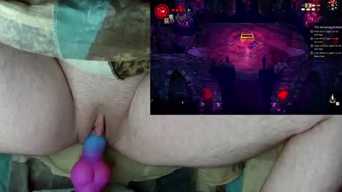 Snapshot of knottedkit chatting on January 10, 3:29 am knottedkit online show from January 10, 3:29 am