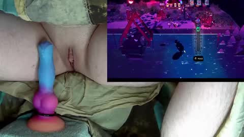 Snapshot of knottedkit chatting on January 23, 2:44 am knottedkit online show from January 23, 2:44 am