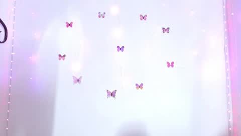 krisstal703358 online show from March 27, 8:26 am