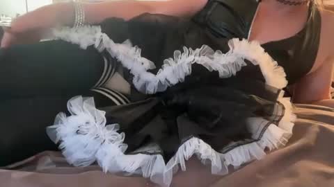 KTfemboy online show from April 5, 6:55 am