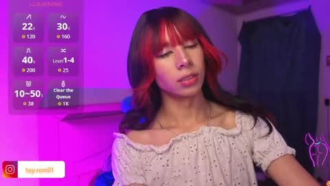 lady_tayron online show from June 15, 1:40 am