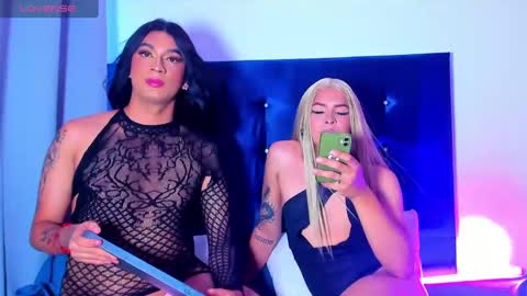 Camila y Ashley online show from March 9, 6:00 pm