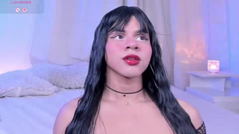 INDEPENDENT MODEL online show from July 7, 11:53 pm