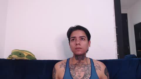 Alex online show from December 25, 7:24 pm