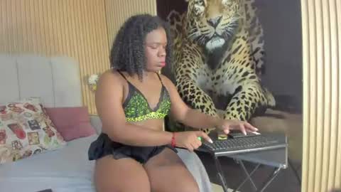 licy online show from June 20, 7:28 pm