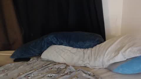 Lisa Tyler online show from April 5, 8:34 am