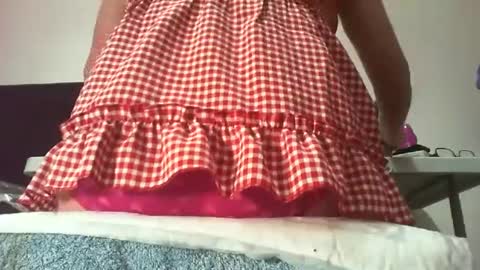 Snapshot of little_sissy_wendy chatting on January 26, 2:45 am little_sissy_wendy online show from January 26, 2:45 am