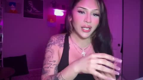 Snapshot of lo_cakez chatting on January 23, 8:04 am lo_cakez online show from January 23, 8:04 am