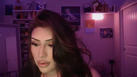 Snapshot of lo_cakez chatting on March 6, 5:54 am lo_cakez online show from March 6, 5:54 am