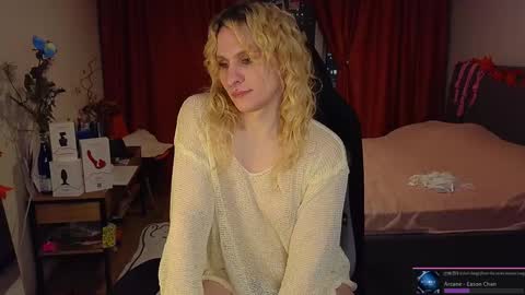 Lori -----------------------------------    online show from December 19, 3:41 pm