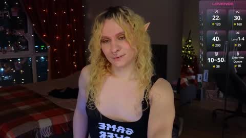 Lori -----------------------------------    online show from January 24, 4:28 pm