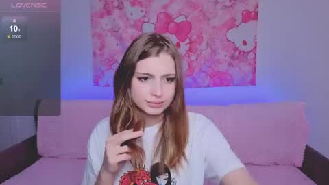 LouiseKane online show from June 20, 11:35 am