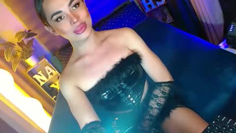 lovelymiss_shyna11 online show from March 20, 8:59 am