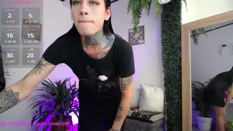 Snapshot of luciiana_lol chatting on March 8, 12:52 pm luciiana online show from March 8, 12:52 pm