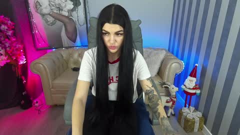 Snapshot of luckyrebel_ chatting on January 6, 1:19 pm Monika online show from January 6, 1:19 pm
