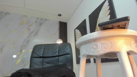 Luciana online show from December 20, 6:50 am