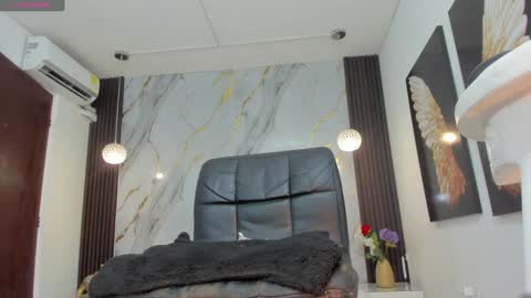 Luciana online show from January 12, 7:53 am