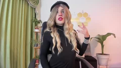 Luka Castillo online show from January 18, 3:25 am