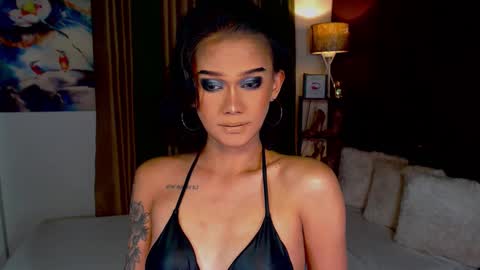 AdriannaFowks online show from January 12, 4:42 am