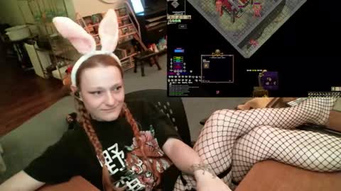 luuluuforever online show from February 26, 3:44 am