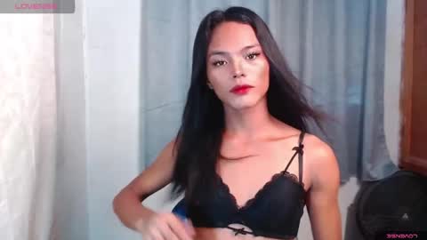 Divina online show from April 26, 7:39 am