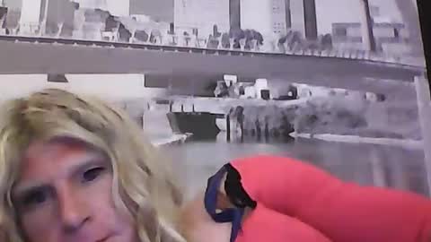 maddieiowatrans online show from July 6, 10:11 am
