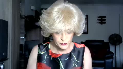 Mandy EyeCandy online show from November 25, 3:14 pm