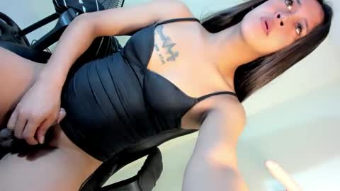 mariahah69 online show from April 5, 10:52 pm