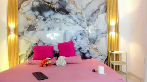 mariana_16_ online show from February 9, 2:02 pm