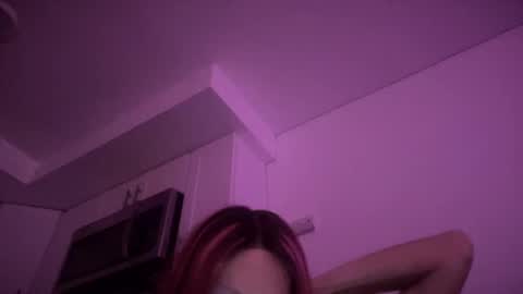 Snapshot of matrixprincess chatting on September 20, 6:57 pm MOLLY MILLS online show from September 20, 6:57 pm