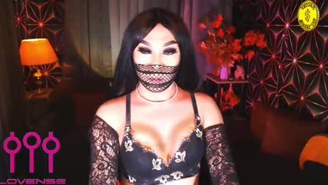 THE QUEEN ALPHA   Queen Medusa Prey online show from March 3, 12:54 pm