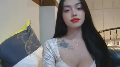 meganharley2004 online show from April 17, 5:36 pm