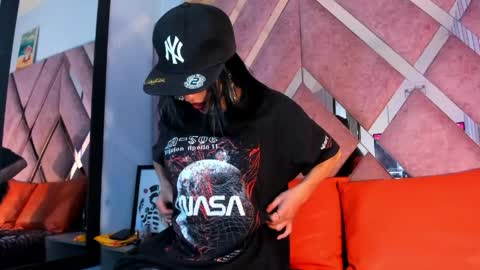 meghanqueen__ online show from March 31, 3:08 am