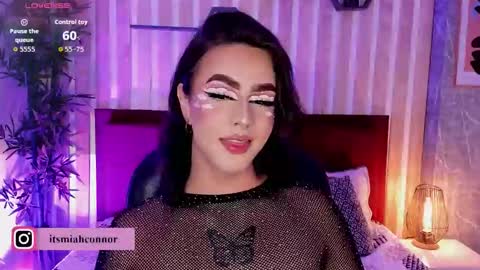 Mia Connor online show from November 11, 7:48 pm