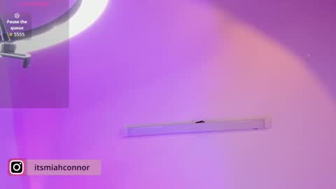 Mia Connor online show from November 16, 11:37 pm