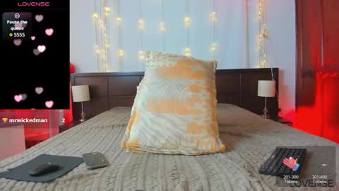 Mia  online show from March 19, 7:14 pm