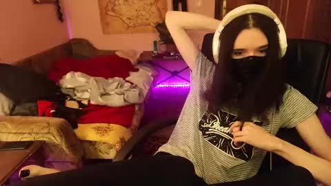 Kristien online show from February 14, 8:05 pm