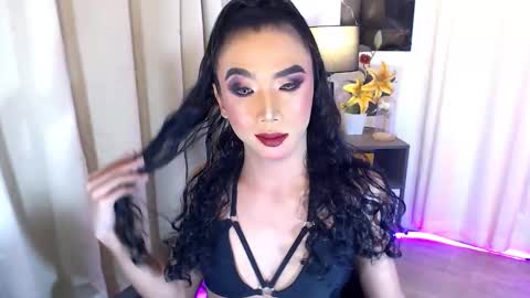 michaelagoddess online show from November 30, 5:04 pm