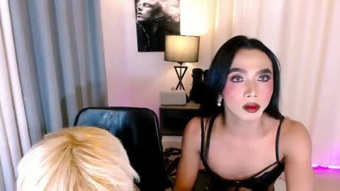 michaelagoddess online show from July 28, 11:15 pm