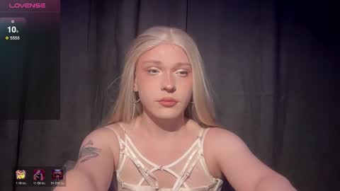 michelle_jacksonn online show from March 2, 5:30 am